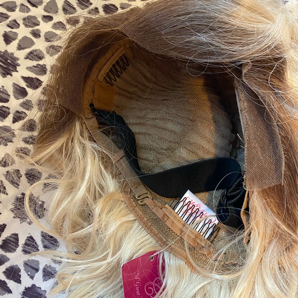 Chelsey Smith Crowns Marisol Coconut Wig - Picture 8 of 11